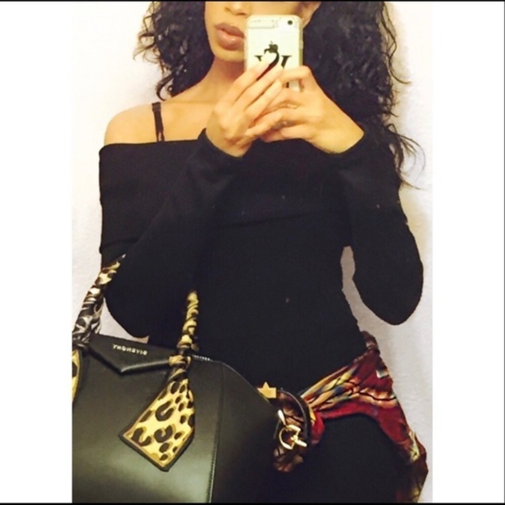 Forever 21 black off the shoulder jumpsuit - Picture 3 of 6